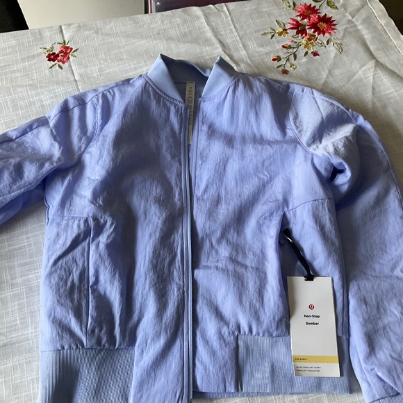 Lululemon Non Stop Bomber - Picture 1 of 6
